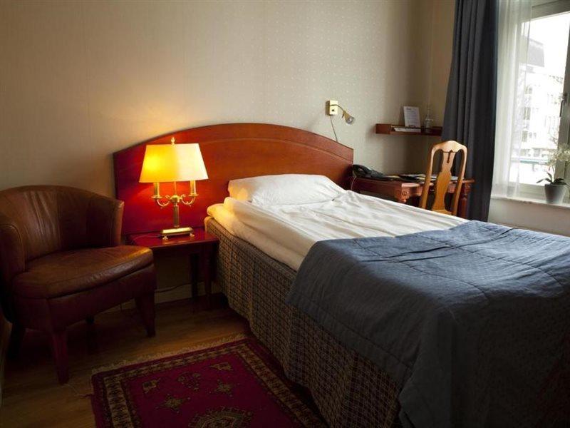 Mojo Hotell Örebro Buitenkant foto